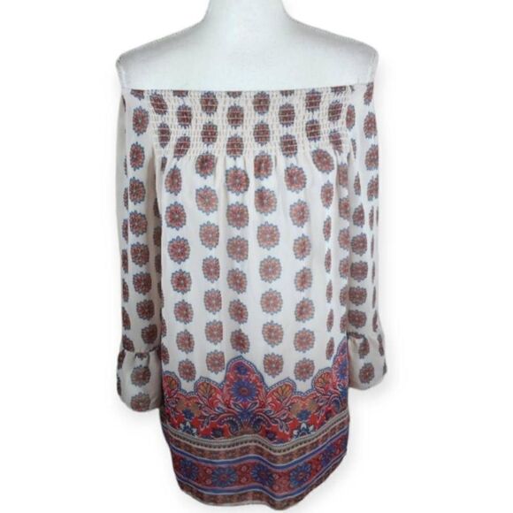 BOHO-INSPIRED OFF-THE-SHOULDER WHITE, BLUE, RED FLORAL BLOUSE SZ.M/L EUC. - Picture 1 of 5